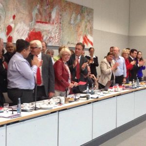 Frank-Walter Steinmeier zum Vorsitzenden der SPD-Bundestagsfraktion gewählt.