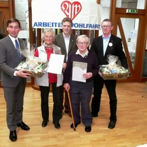 Von links, Sebastian Hartmann, MdB, Rosmarie Härtel, Dirk Schlömer MdL, Gustav Krause, Werner Becker (AWO-Vorsitzender)