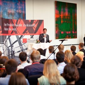 Sebastian Hartmann beim Zukunftsforum 2013