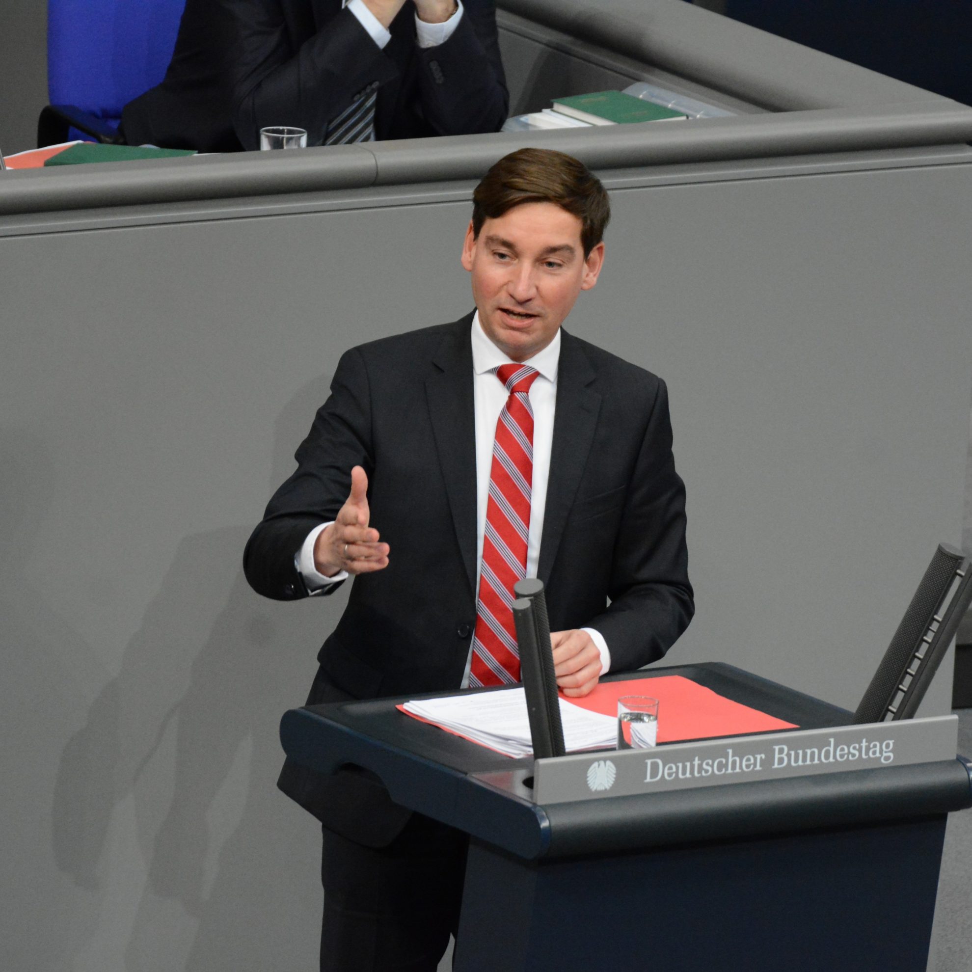 Über mich › Sebastian Hartmann MdB